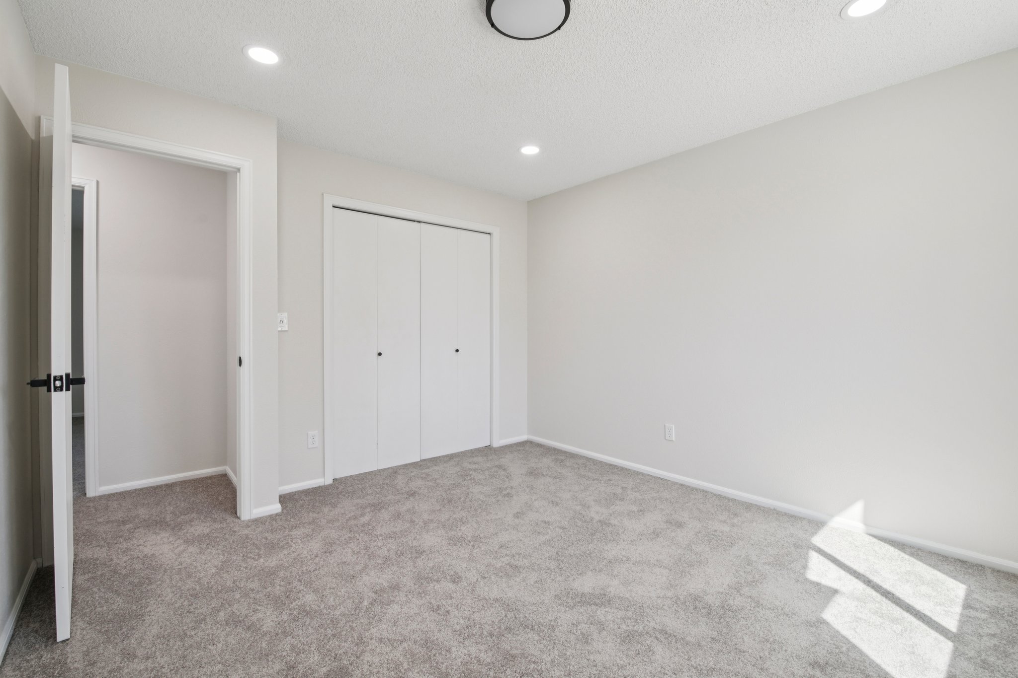 S Corona Way-S1604-028.jpg