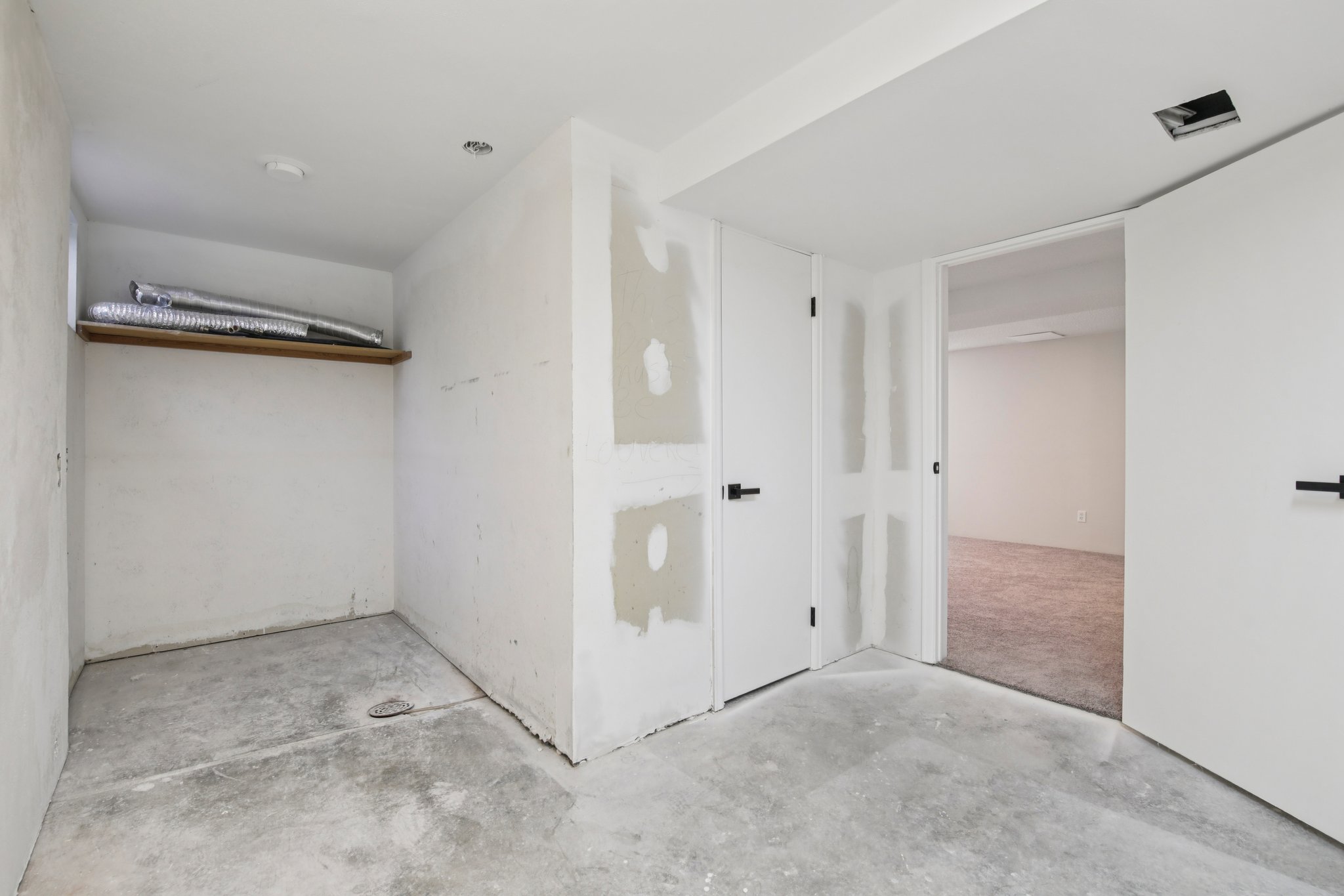 S Corona Way-S1604-038.jpg