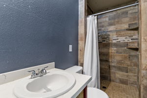  Photo 42