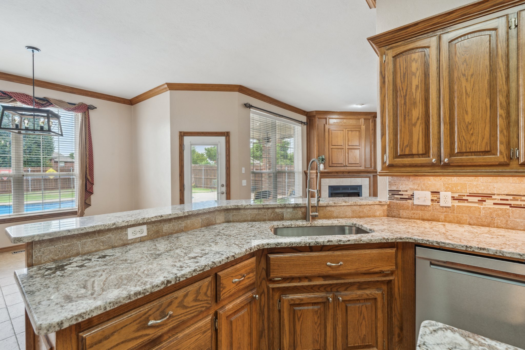 7904 Austrian Ln_020.jpg