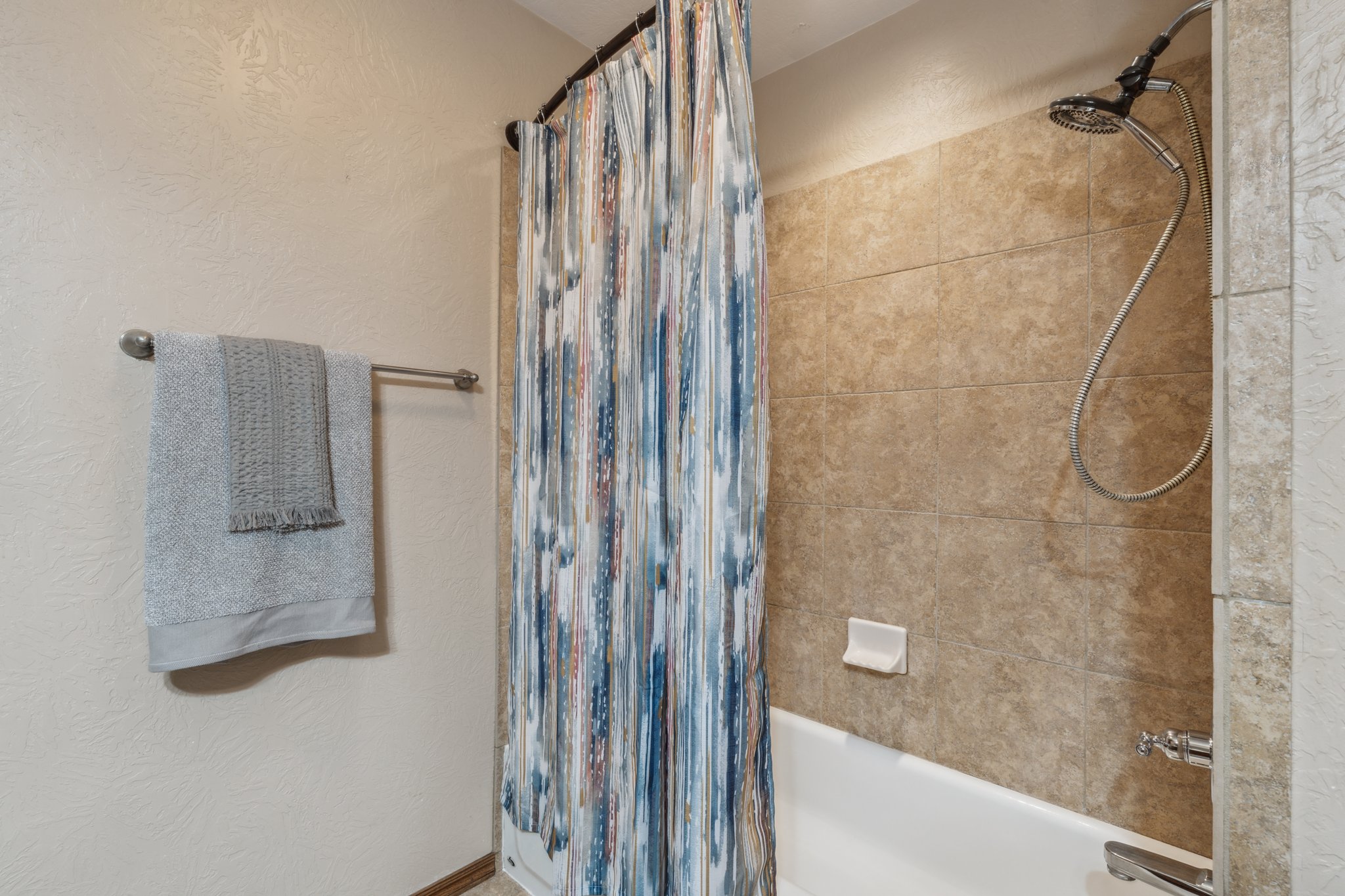 7904 Austrian Ln_038.jpg