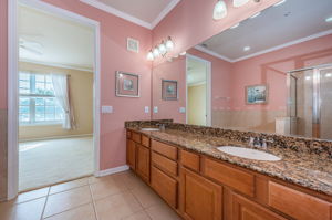 Primary Bathroom 1c-2