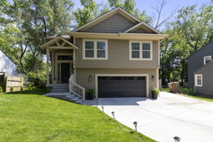  Photo 0