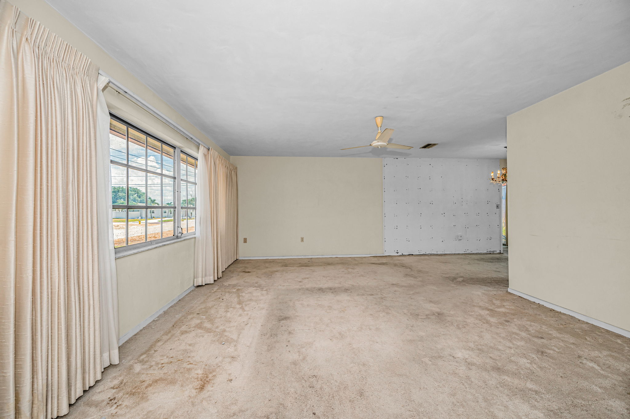 Living Room2