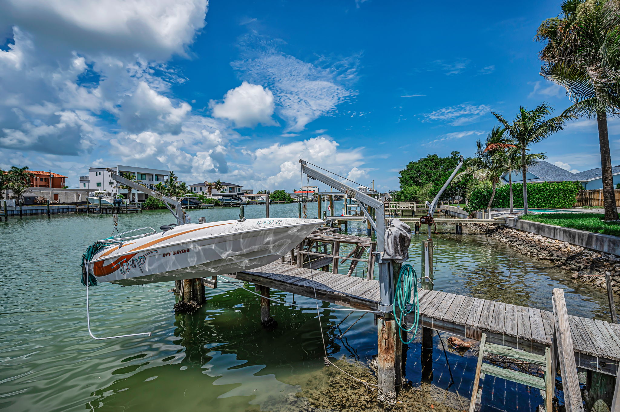 Dock8