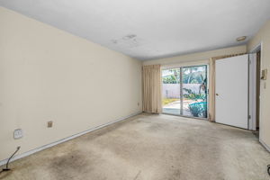Primary Bedroom1a