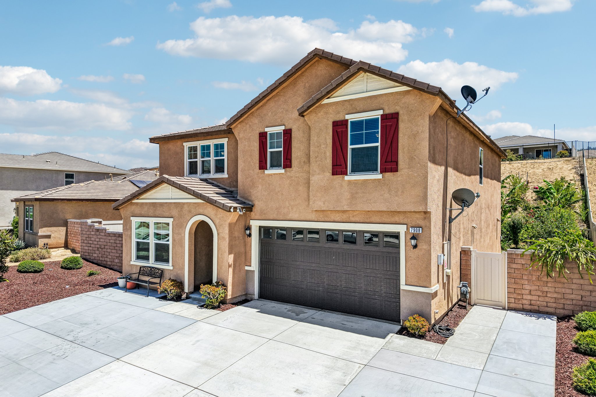 Zona Ct-S1006-047.jpg