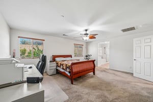 Zona Ct-S1006-023.jpg