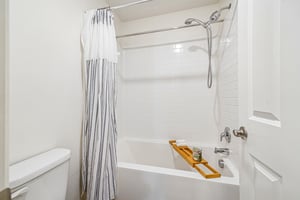 Zona Ct-S1006-032.jpg