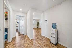 Zona Ct-S1006-035.jpg