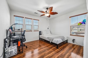 Zona Ct-S1006-037.jpg