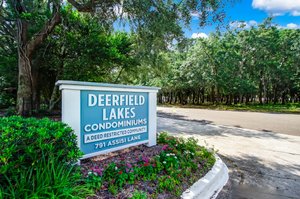 Deerfield Lakes