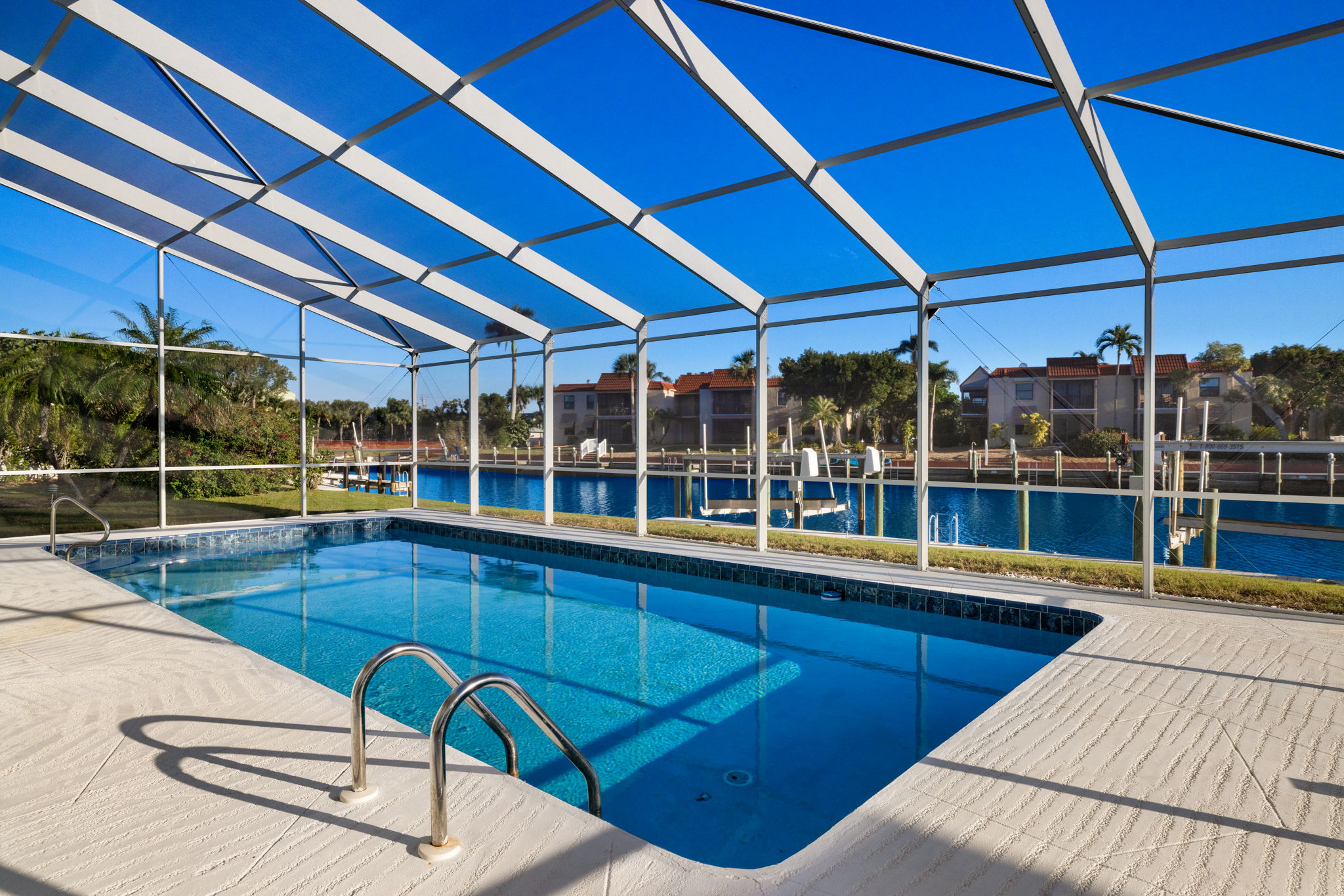 Pool (2)
