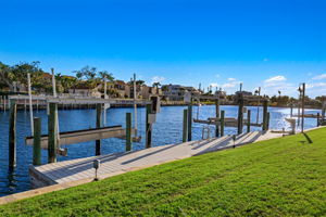 Dock (2)