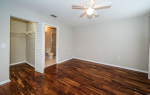 Primary Bedroom1b