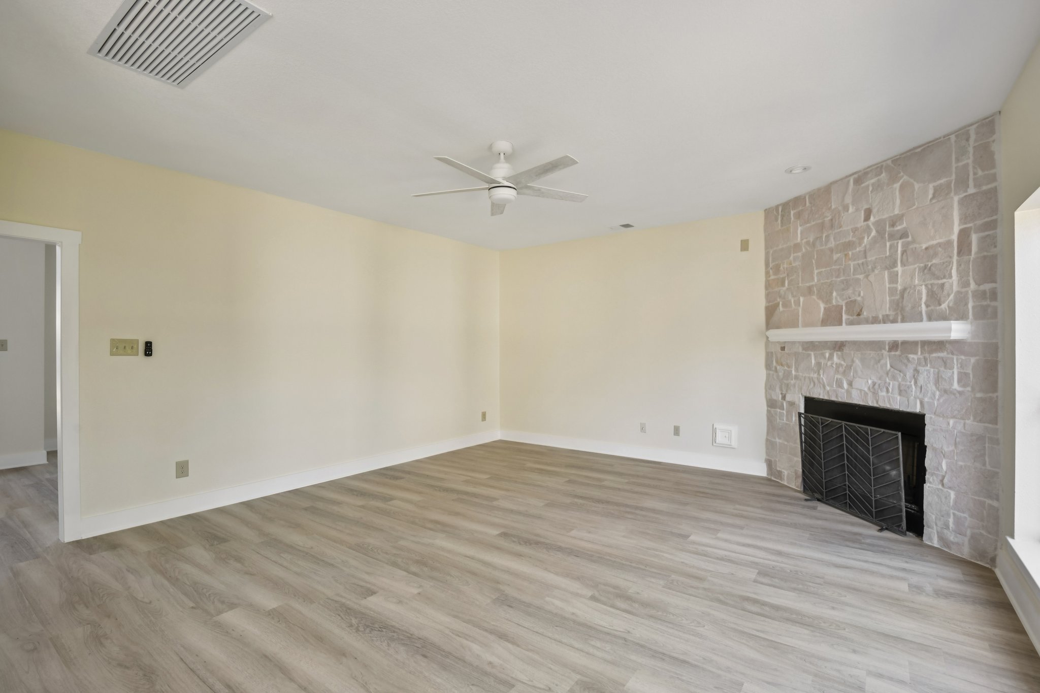 Millbrook Dr-S2012-009.jpg