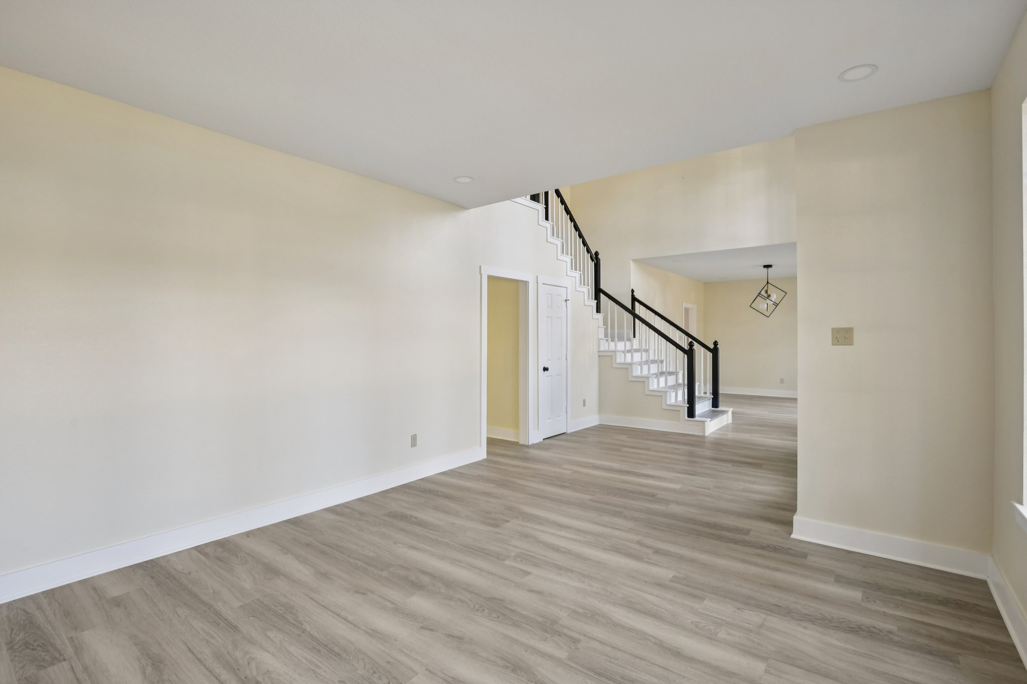 Millbrook Dr-S2012-028.jpg