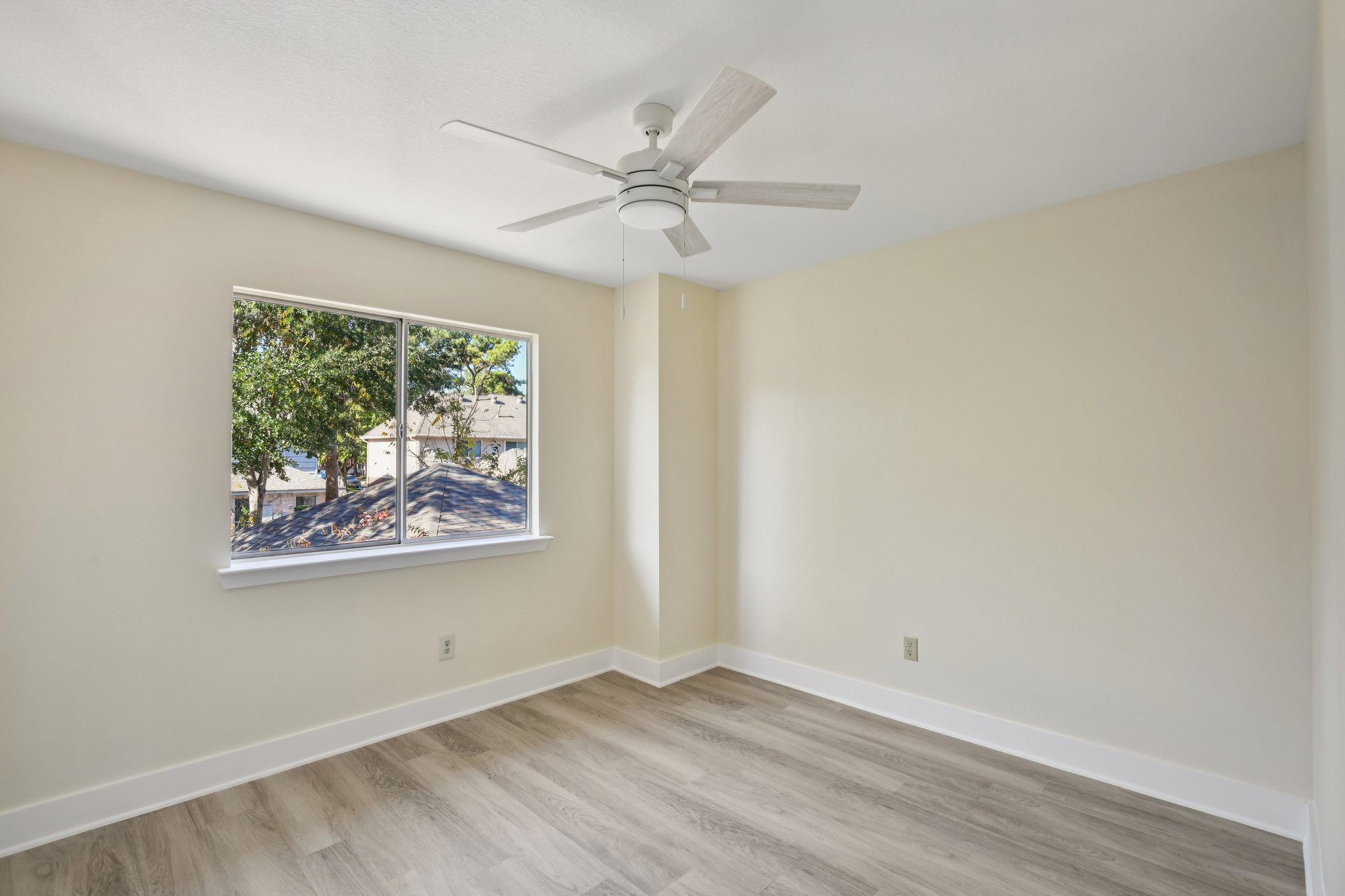 Millbrook Dr-S2012-039.jpg