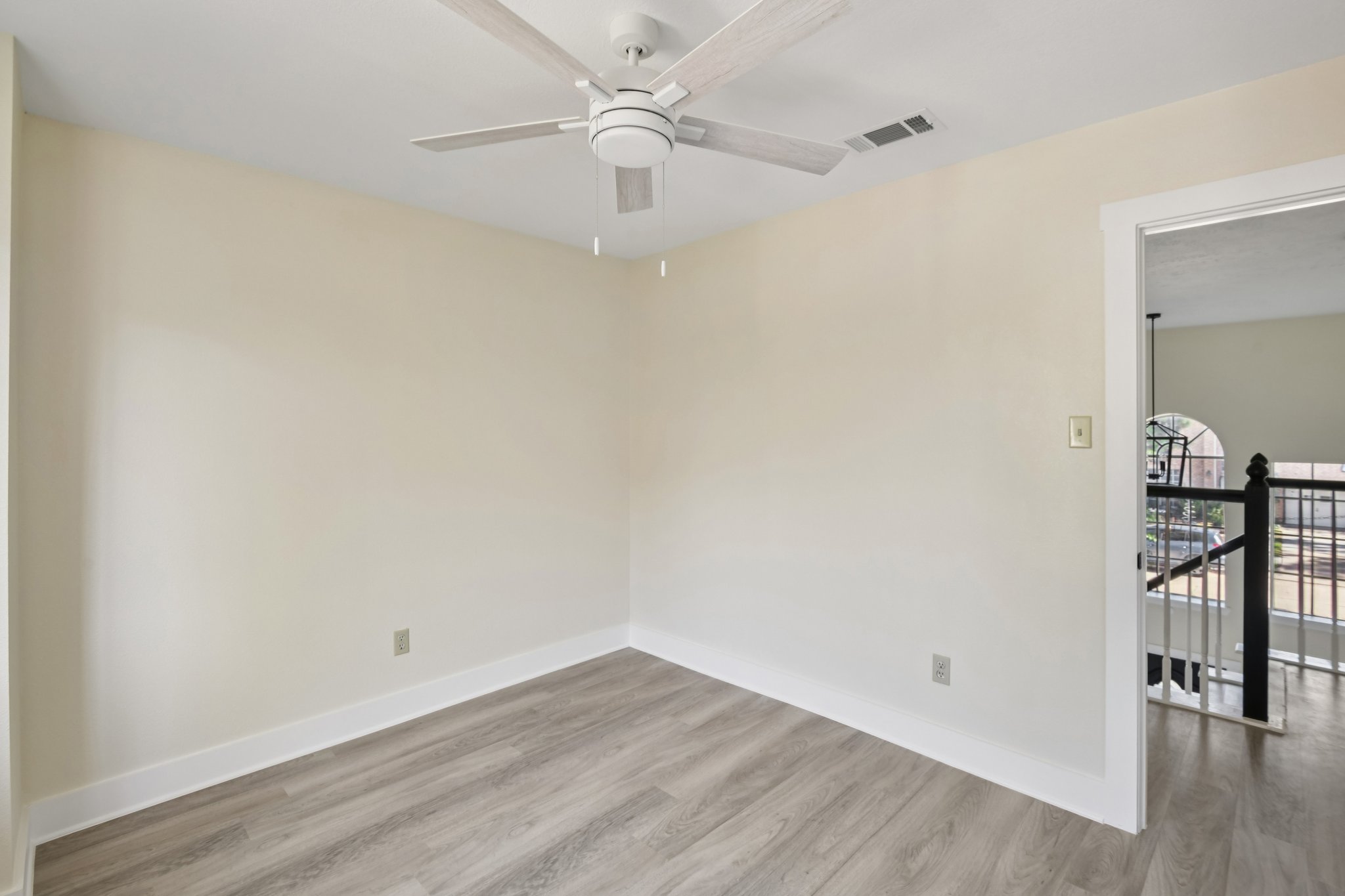 Millbrook Dr-S2012-040.jpg