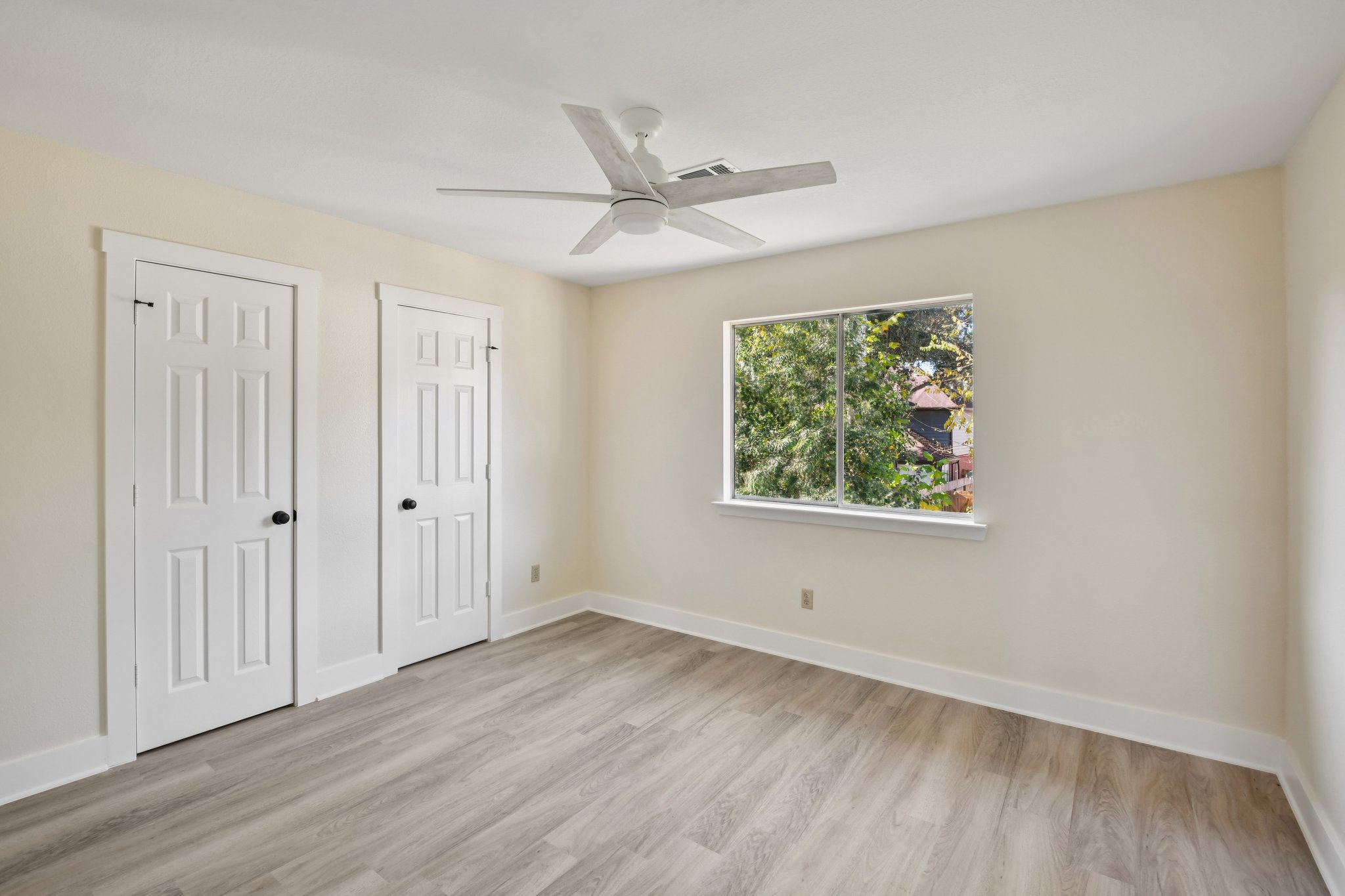 Millbrook Dr-S2012-042.jpg