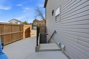  Photo 49