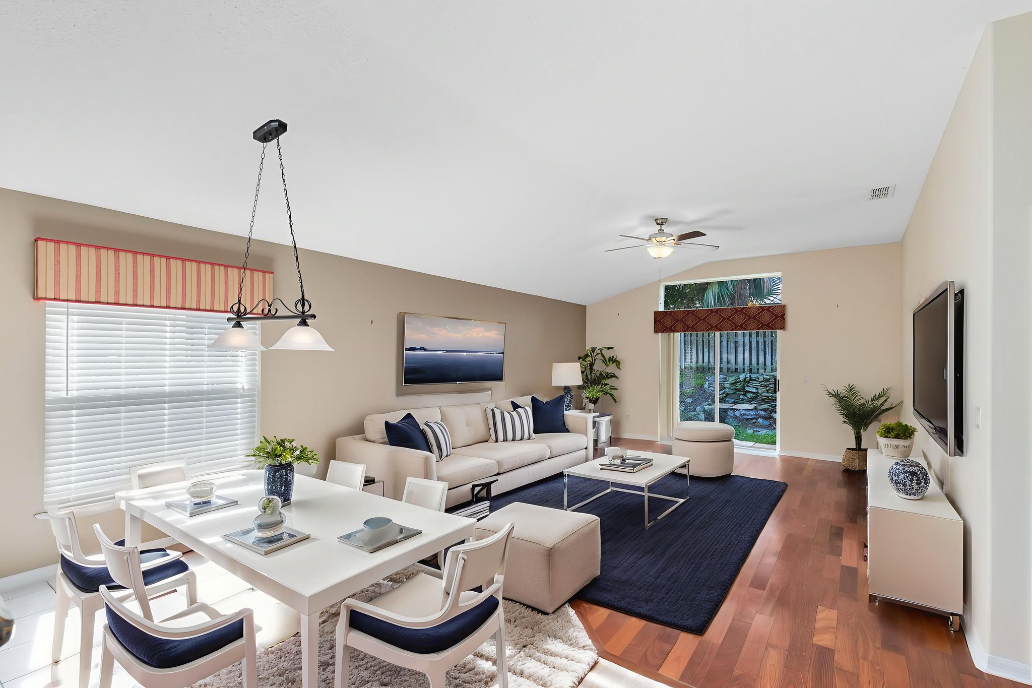 3u1a0228-3u1a0230 virtually staged.jpeg