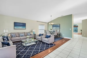 3u1a0198-3u1a0200 virtually staged.jpeg