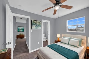 AR700156 virtually staged.jpeg