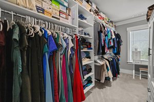 Customized Closet