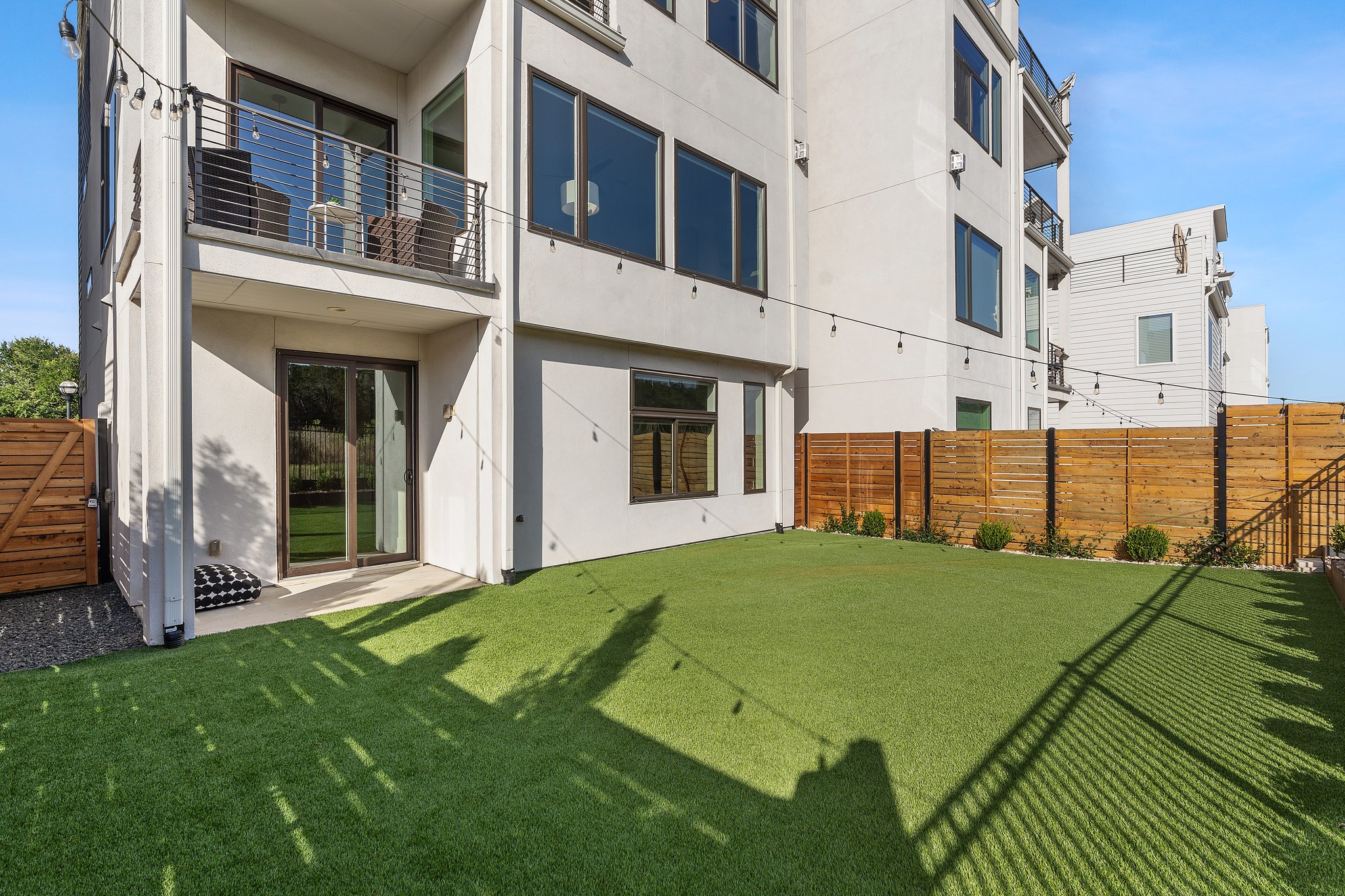 Large Yard with artificial turf is always green