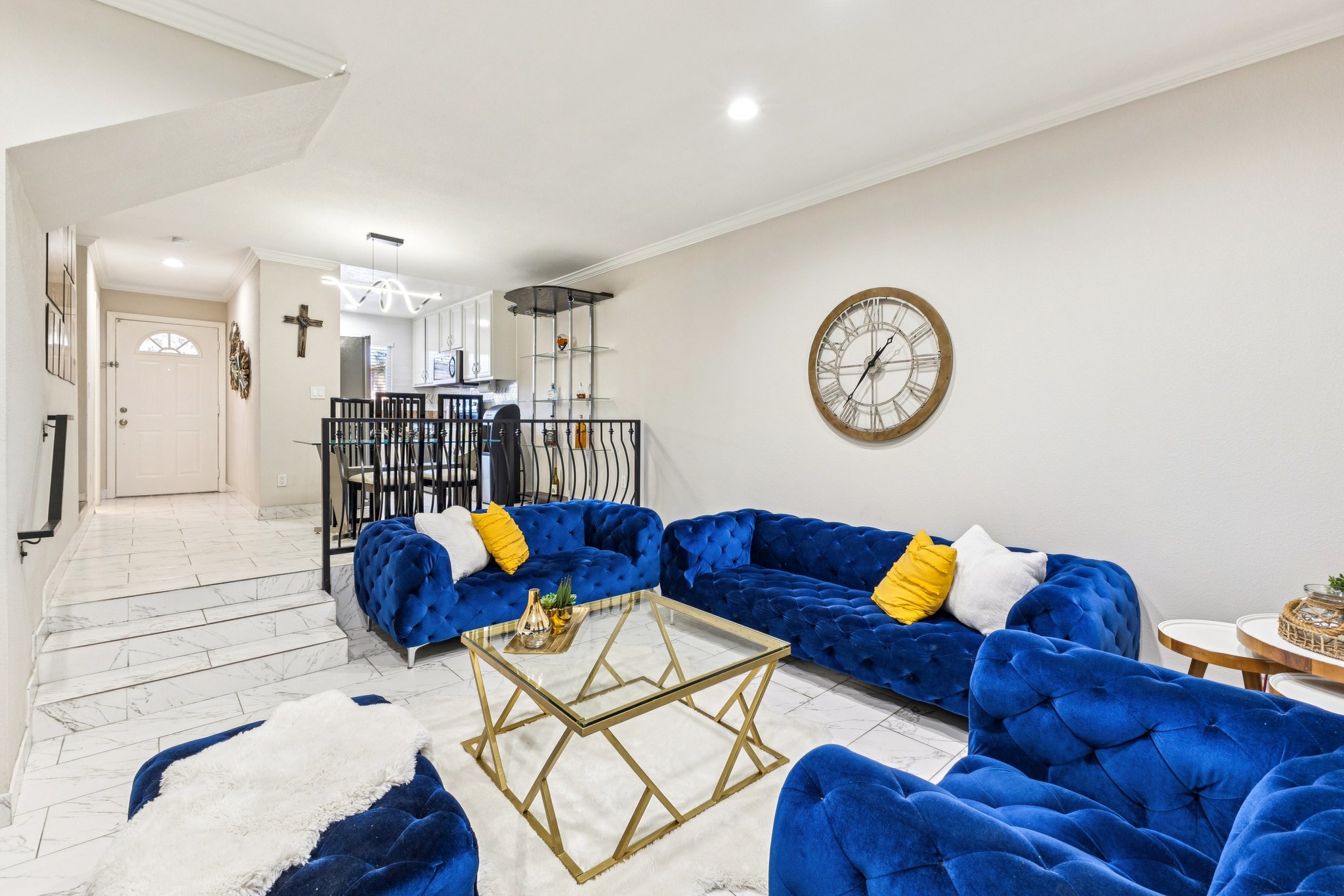 N Mollison Ave 9-S1501-006.jpg