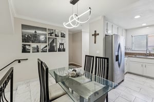 N Mollison Ave 9-S1501-011.jpg