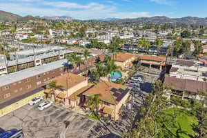 N Mollison Ave 9-S1501-038.jpg