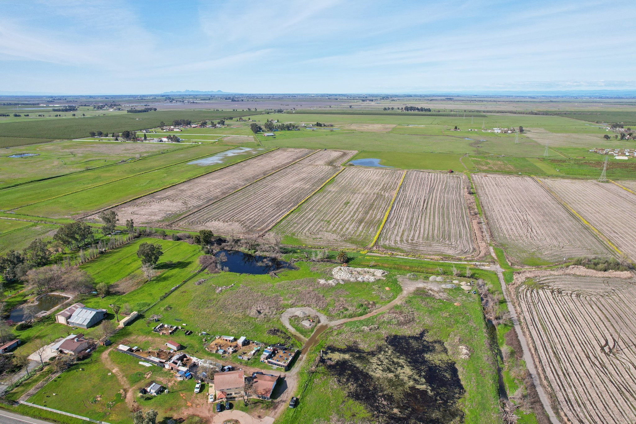 Country Acres Ln-006.jpg