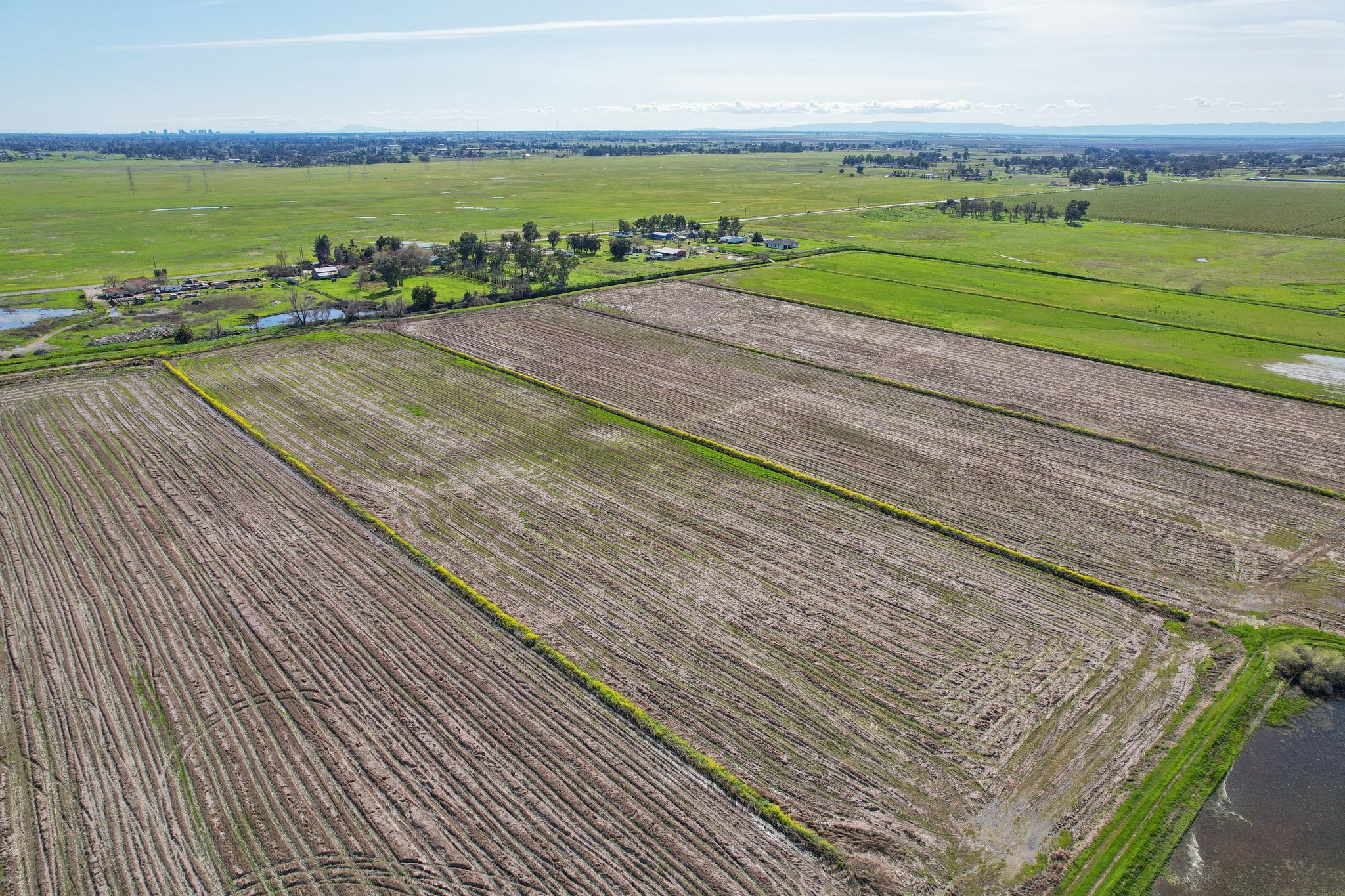 Country Acres Ln-011.jpg