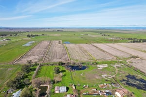 Country Acres Ln-019.jpg