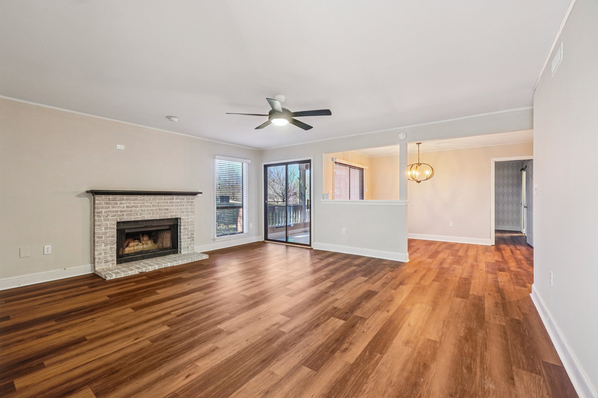 188750-191185 - 7920 Greenside Ct, Charlotte, NC 28277-S1702-004.jpg