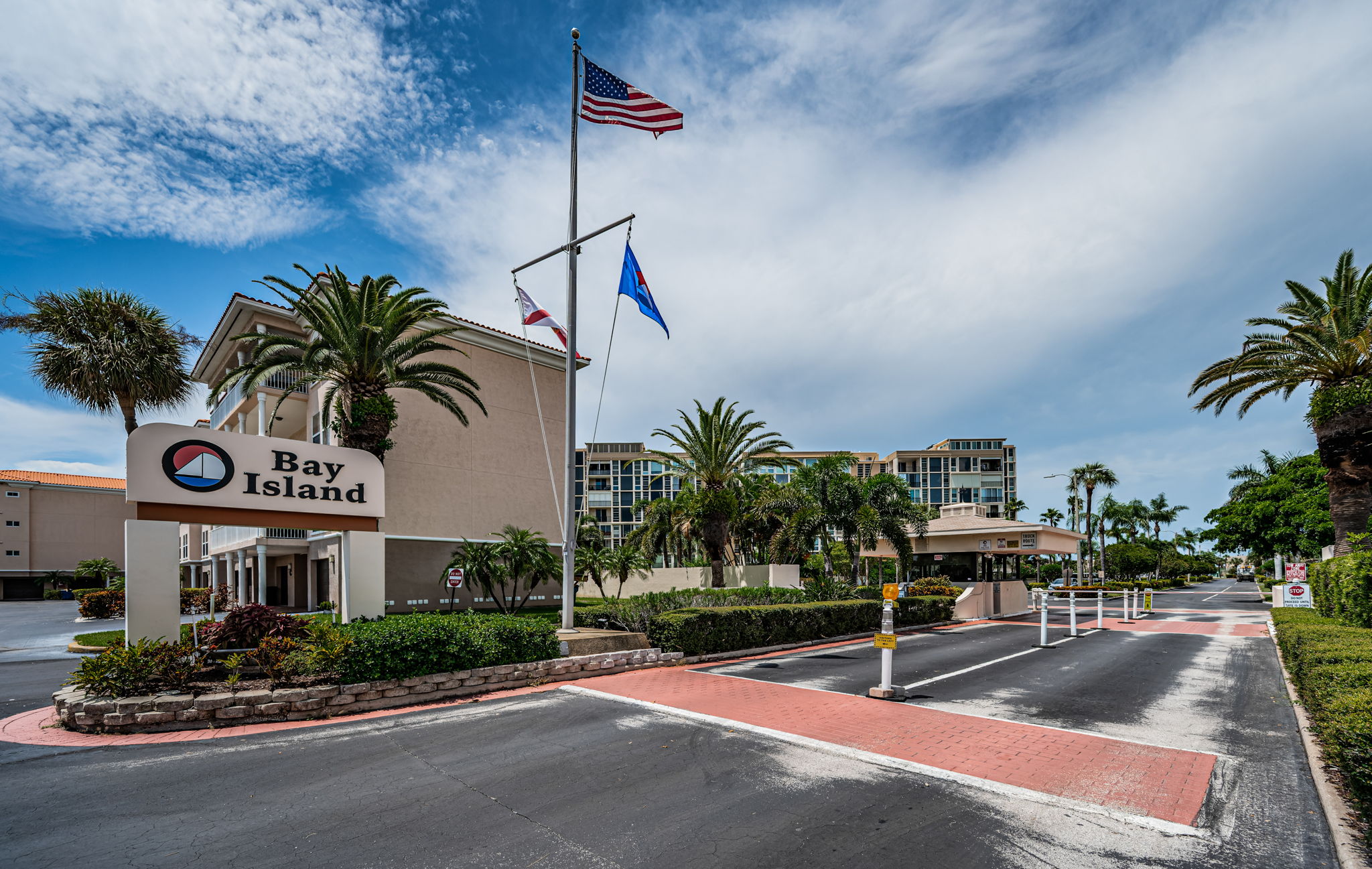 Bay Island Gated Entry1