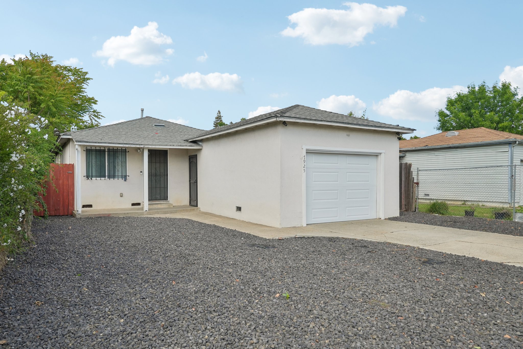 32nd Ave-S1404-003.jpg
