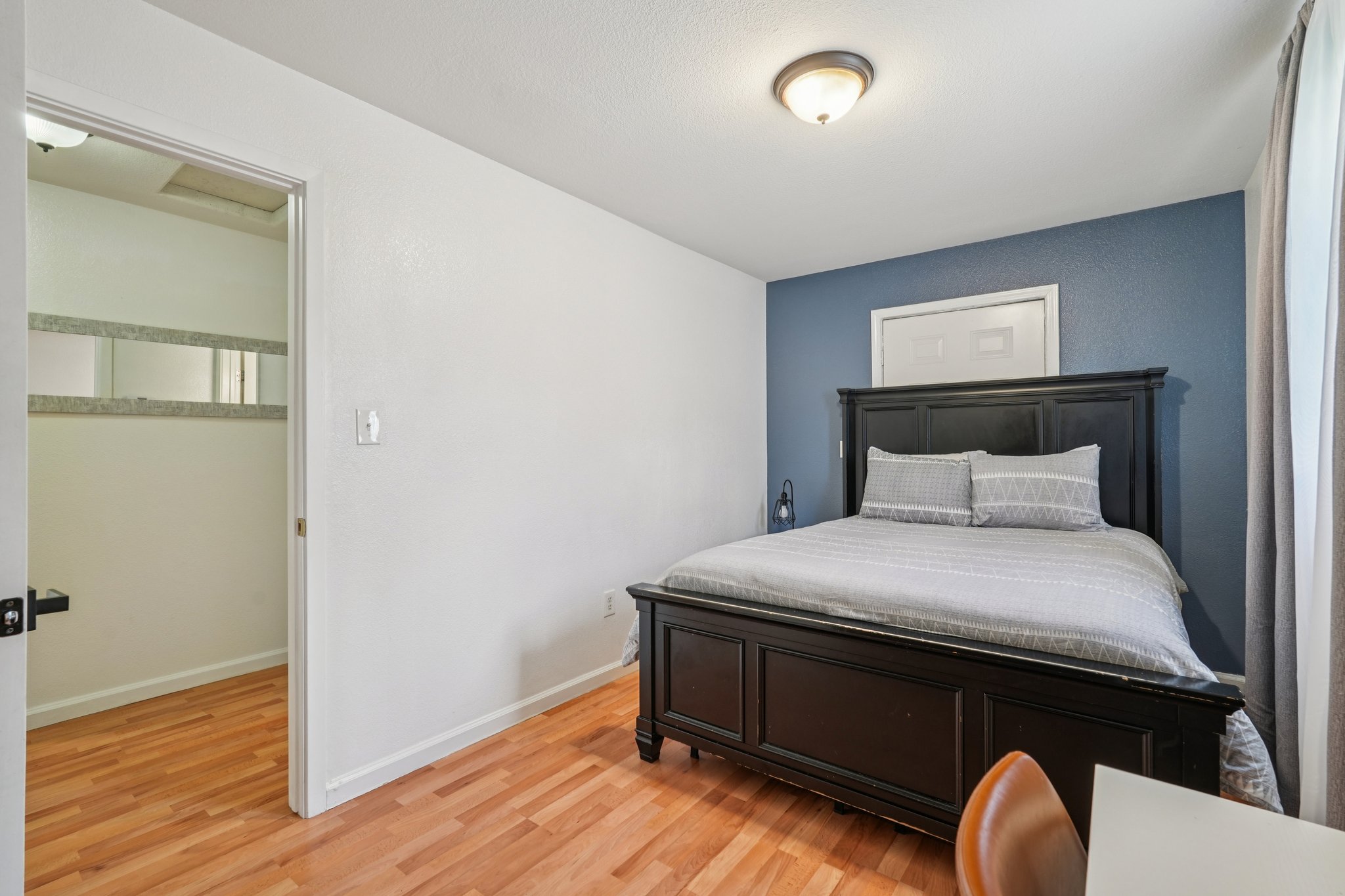 32nd Ave-S1404-013.jpg