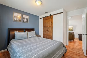 32nd Ave-S1404-020.jpg