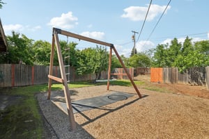 32nd Ave-S1404-023.jpg