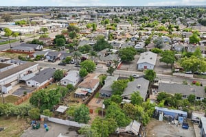 32nd Ave-S1404-035.jpg