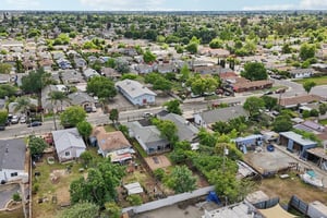 32nd Ave-S1404-036.jpg