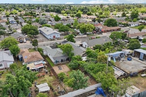32nd Ave-S1404-037.jpg