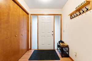  Photo 0