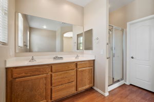 Primary Bathroom (2)
