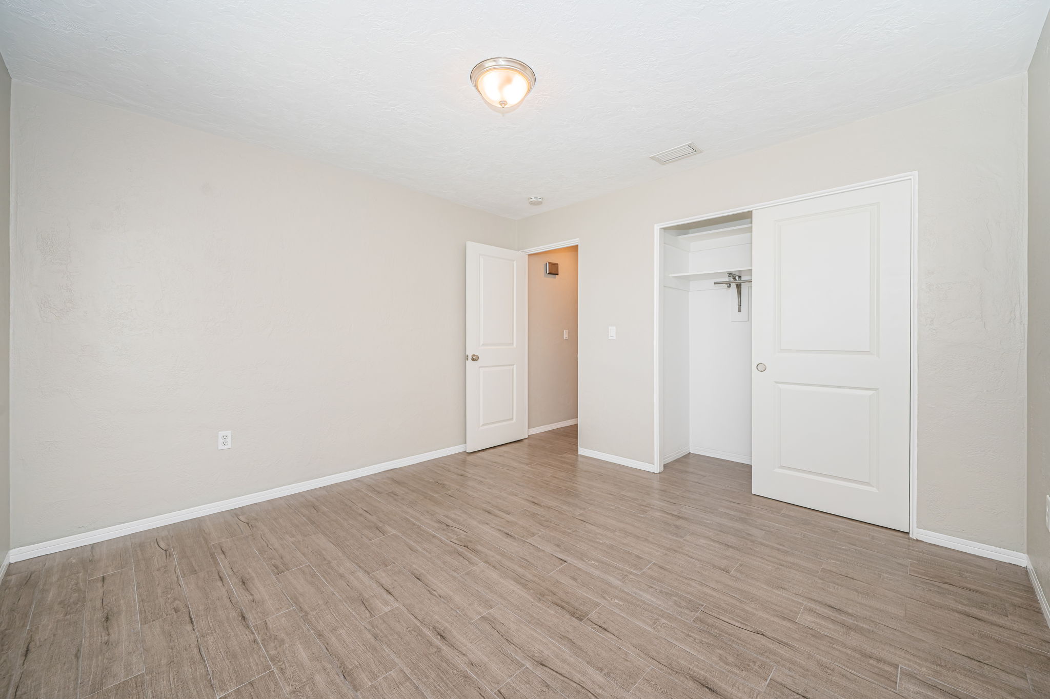 Bedroom22c
