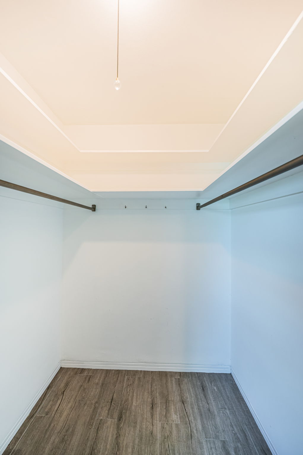 Primary Bathroom20 Closet