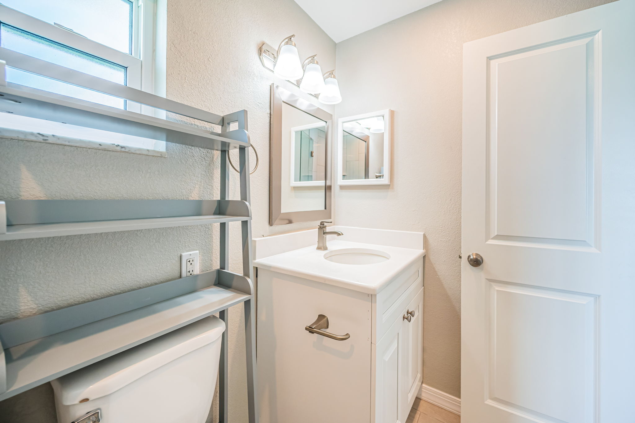 Primary Bathroom22